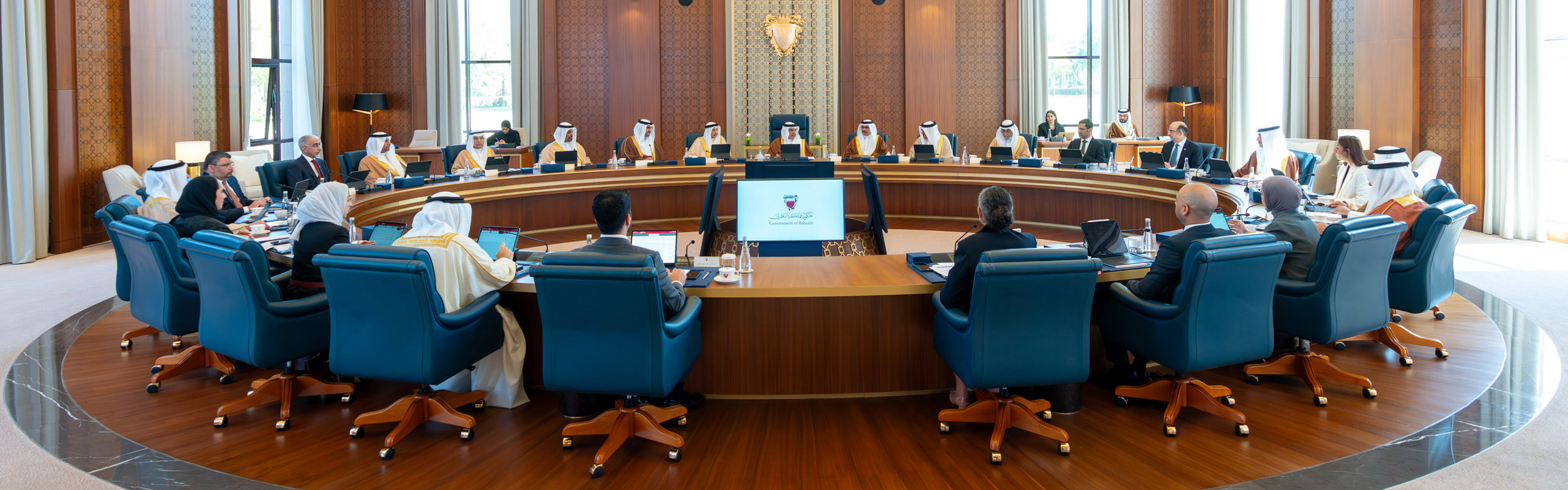 سمو ولي العهد رئيس مجلس الوزراء يترأس الاجتماع الاعتيادي الأسبوعي لمجلس الوزراء